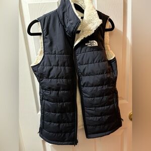 The North Face 2-in-1 women’s vest size S